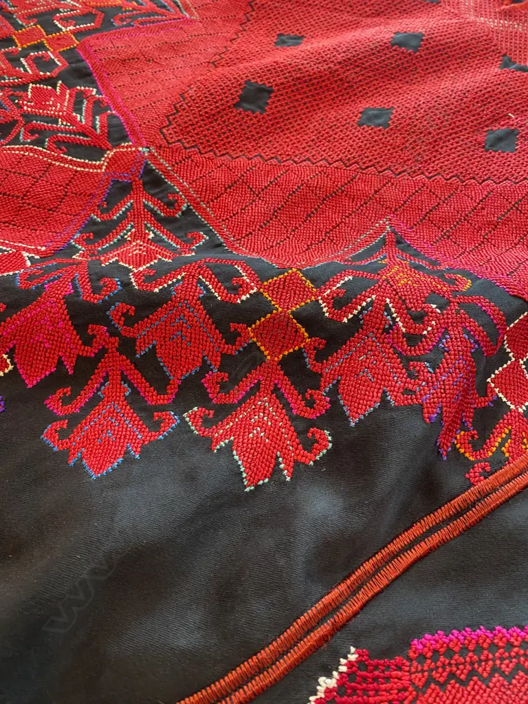 Silk dress, Image 1++